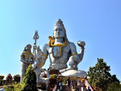 Храм Шивы (Индия)